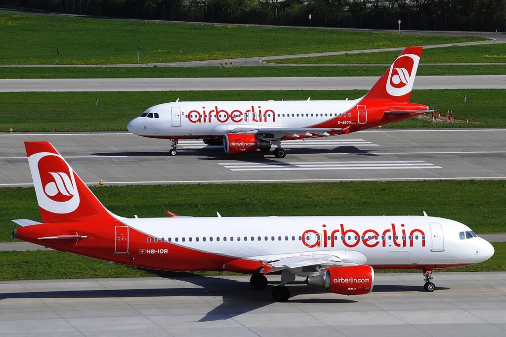 airberlin, airport, landing strip-835738.jpg